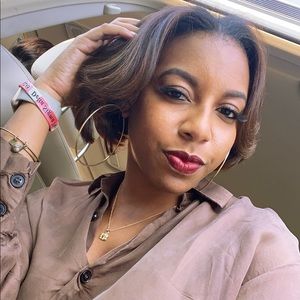 Meet your Posher, Simone